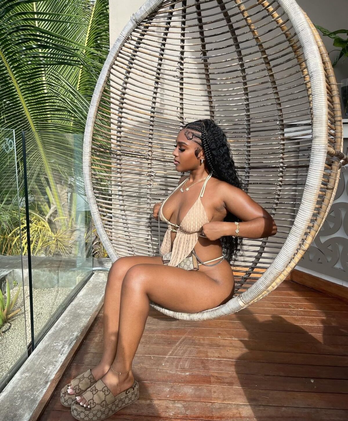 Alanya Escort Zenci Shery Farklı Tenlerde Farklı Hazlar